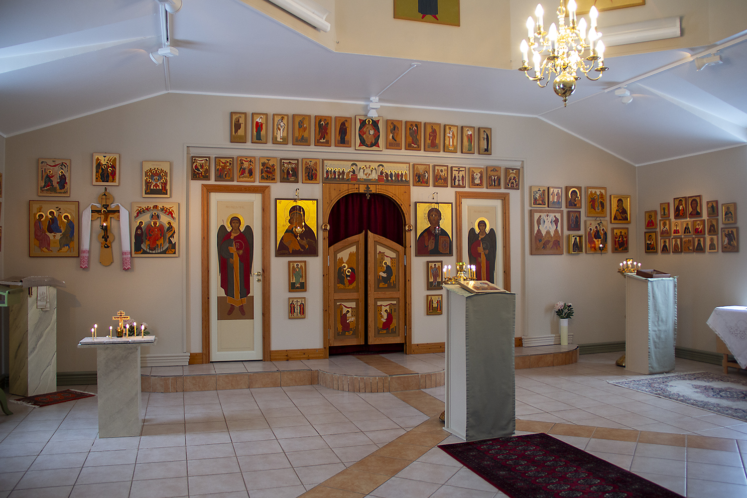 Sirillus Orthodox Church and Icon Gallery