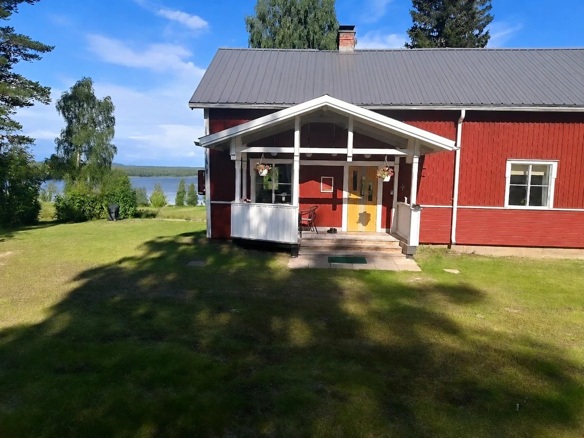 Cosy house by the Arctic Circle